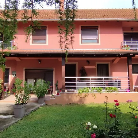 Pensión Prenociste Aleksandar Golubac